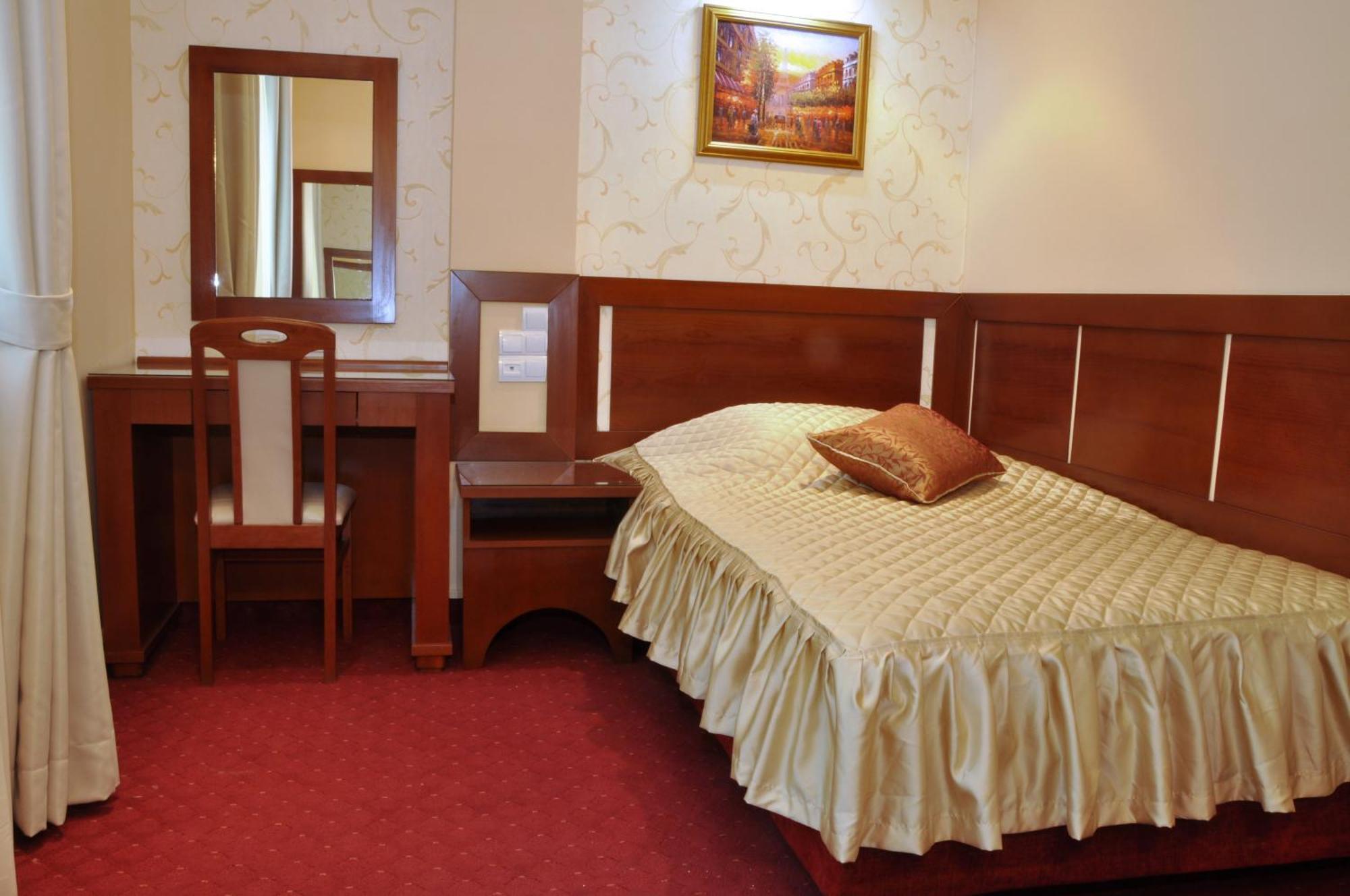 Hotel Botika Кралево Екстер'єр фото